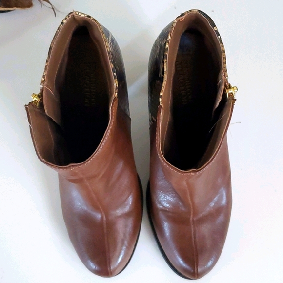 NWOT Kenneth Cole Exotic Chunky Heel Boots - Picture 2 of 7